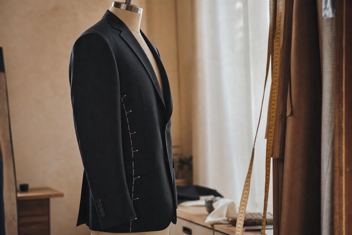 Jacket fitting and sleeve check